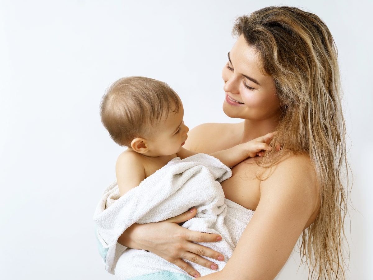 6 Tips for Bathing with Your Baby