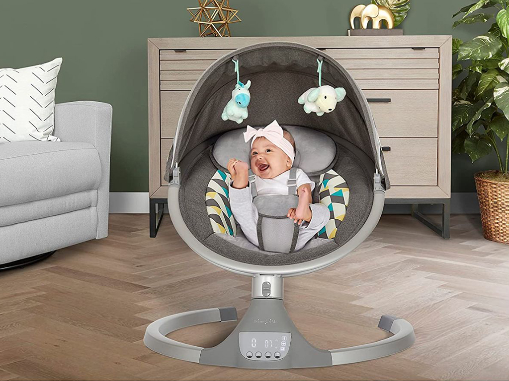 Tips for using a baby swing to calm your infant